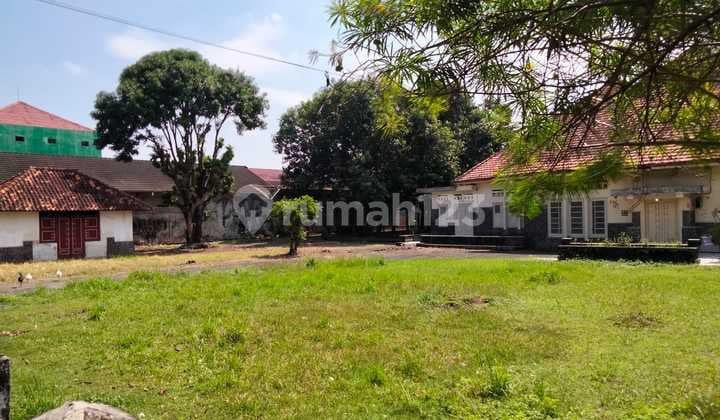 Rumah Lama Halaman Luas di Jl Patangpuluhan Wirobrajan Yogyakarta.