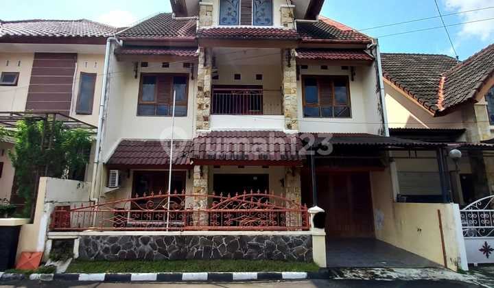 Luxury House in Perum Puri Timoho Asri Strategic Location Near Happy Land Hospital