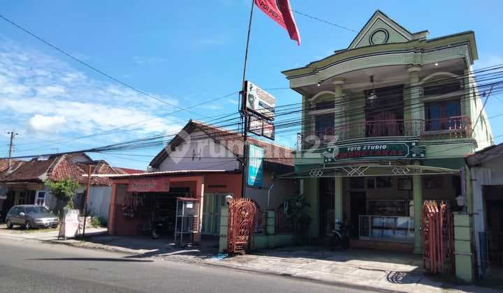 Ruko di Jalan Godean Km 5, Sleman Yogyakarta