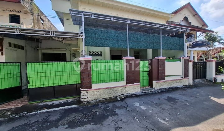 3-Storey Residential House Strategic Location near Magelang Road Business Area
