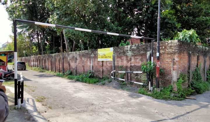 Tanah Dekat Kampus Ugm di Jl Kelapa Gading, Pogung, Caturtunggal , Sleman