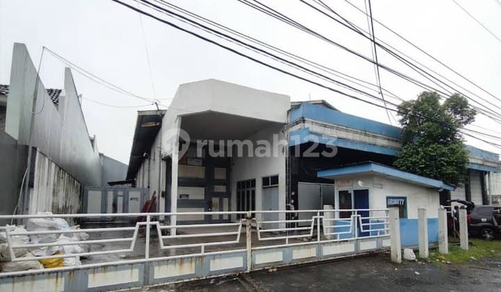 Lahan Bonus Gudang Row Jalan Luas di Singosari Malang