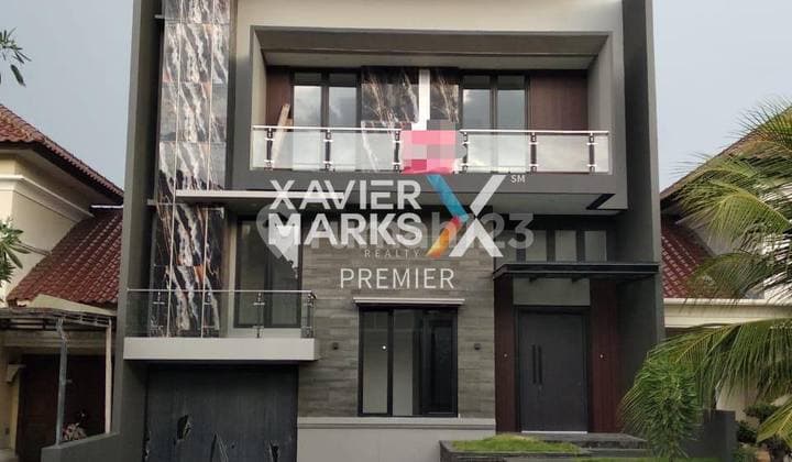 New Modern House High Demand Area in Citraland Surabaya