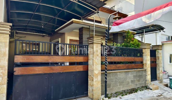 Dijual Rumah Semi Furnish di Sulfat Malang Row Jalan Lebar