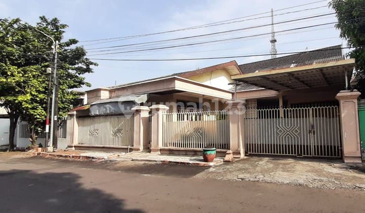 Dijual Rumah Luas di Jalan Candi Candi Lowokwaru Malang Kota