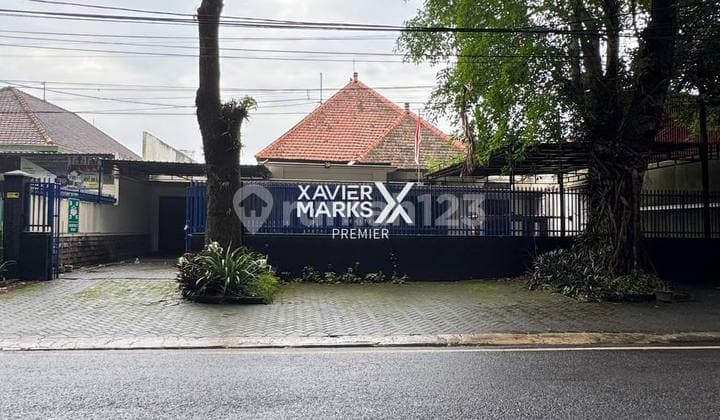 Disewakan Rumah Cocok untuk Cafe atau Kantor di Gunung Gunung Klojen Malang