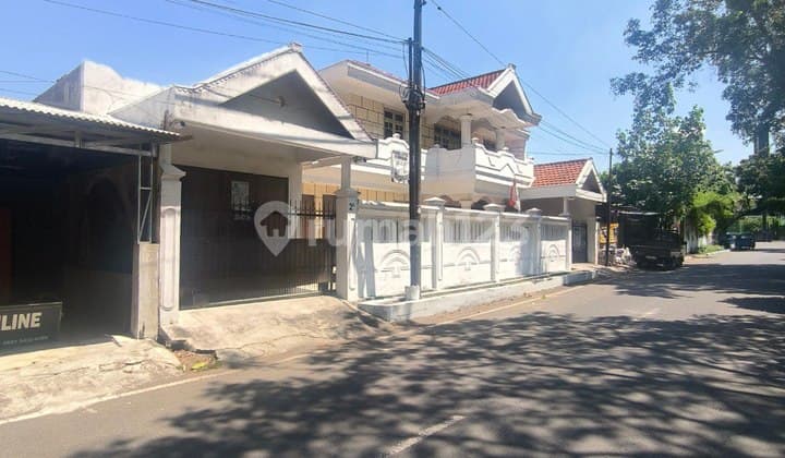 Spacious Multifunctional House in Panji Suroso, Blimbing, Malang