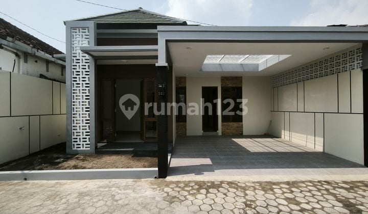 Rumah Cantik Siap Huni Di Cebongan