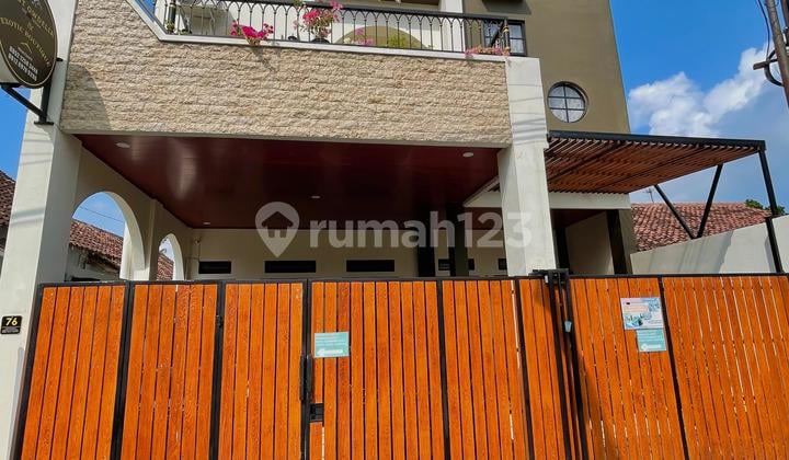 Exclusive Boarding House + Main House Near UGM Campus in Palagan
