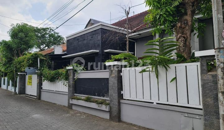 BEAUTIFUL AND AFFORDABLE HOUSE NEAR UGM CAMPUS ON KALIURANG STREET KM 4