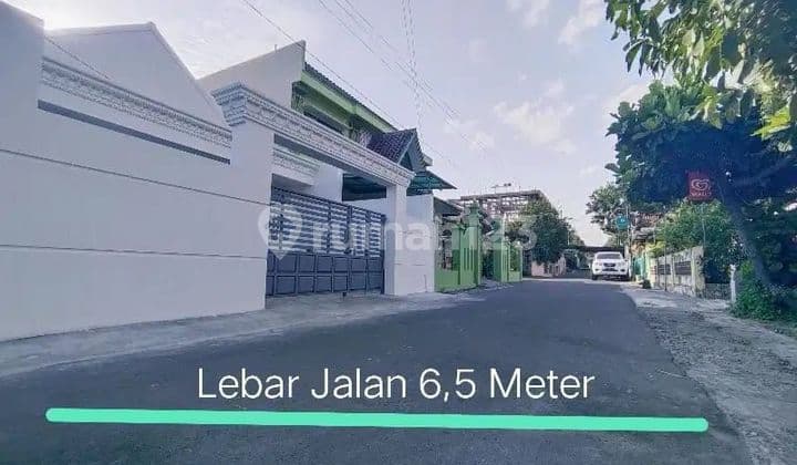 RUMAH KONSEP MODERN CLASSIC DAERAH KOTA HOS COKROAMINOTO