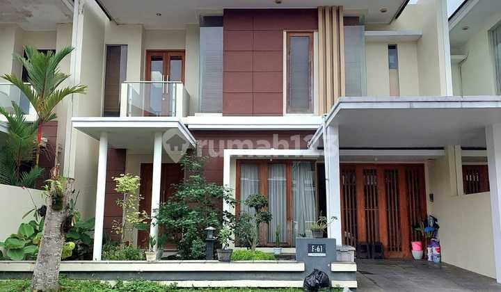 Rumah Mewah Dan Lux Dalam Perumahan Bale Mulia Di Jombor