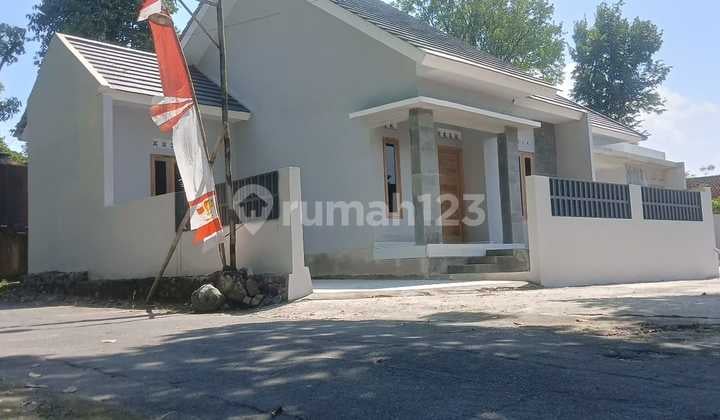 Rumah Baru Siap Huni di Sindumartani