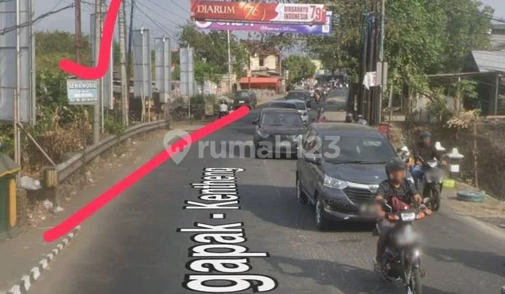 Super Cheap Land on Godean Street Super Cheap Land on Godean Street