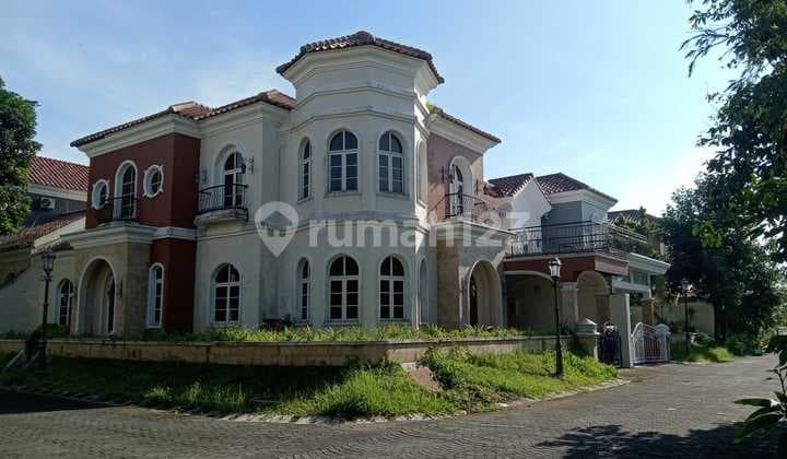 Luxury House Near Campus in Maguwo