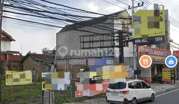 Extraordinary Land on Laksda Adisucipto Street, Yogyakarta