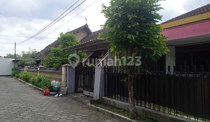 Kosan Berikut Rumah Induk Dekat Kampus Ugm Di Jalan Kaliurang Km 5