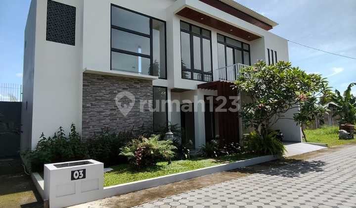 Rumah + Kolam Renang Dekat Sch Mall Dan Kantor Pemda Sleman