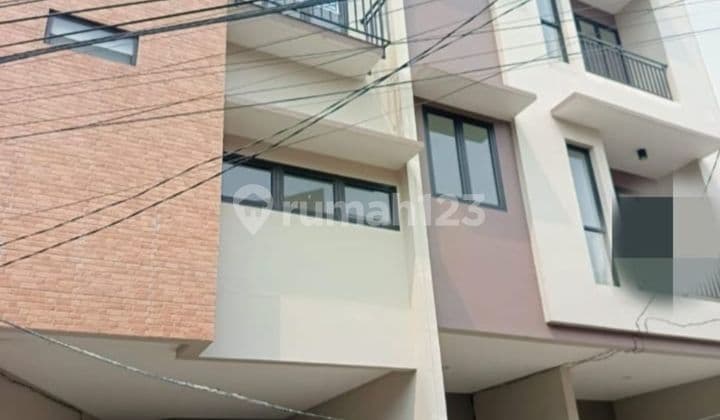 Rumah Baru Harga Terjangkau di Tomang Jakarta Barat