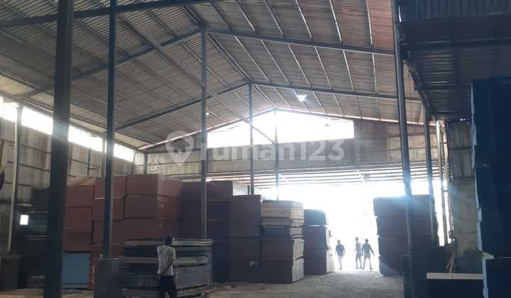 Connected Warehouse in Marina Dadap Warehouse Area, Size 900m2