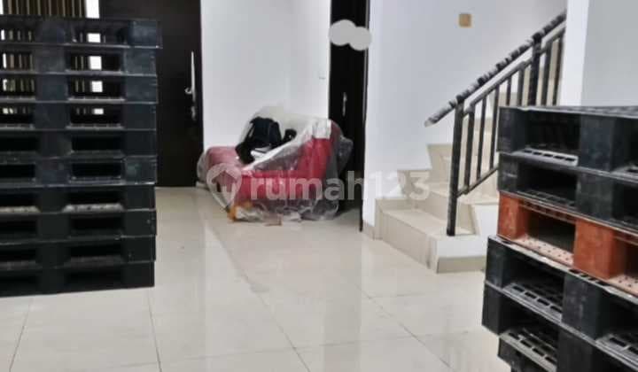 Rumah Jual di Green Lake City, Asia 6X15 Sudah Renov