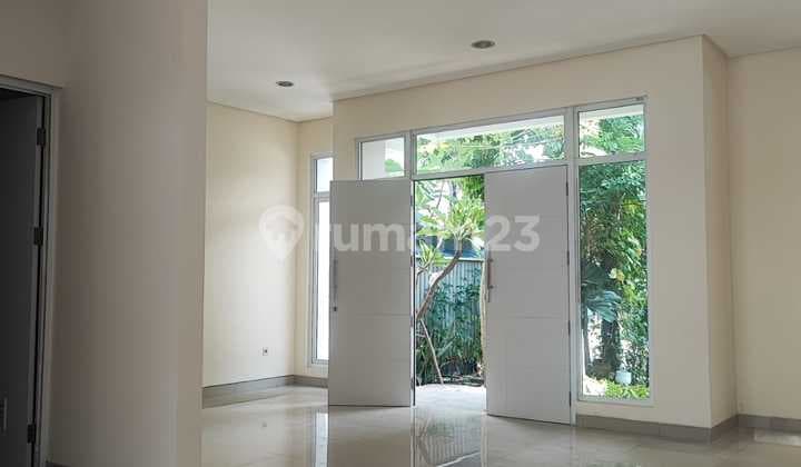 Green Lake Cluster Latin America House 10x25 Ready to Occupy