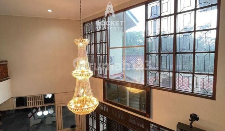 Rumah Mewah Murah di Cinere Depok LT 850M2 Semi Furnish
