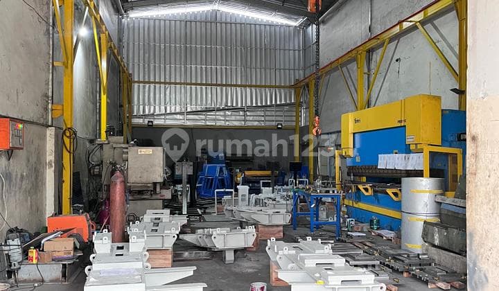 Gudang dan Kantor di Kawasan Bisnis Center Karawang Barat