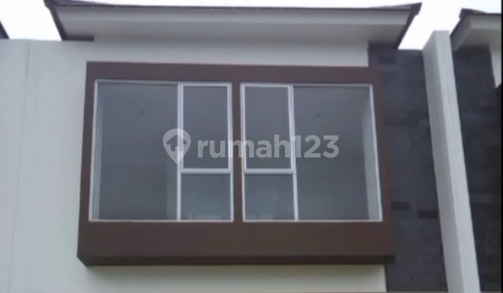 Rumah Sewa di Graha Raya Tangerang 2 LT Siap Huni KT 3+1 Selatan
