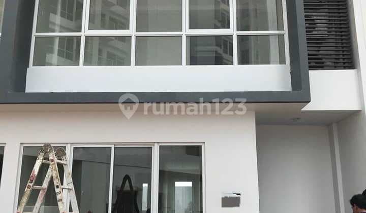 Town House Puri Mansion Jakarta Barat 2 LT Uk 6X12 Hadap Timur