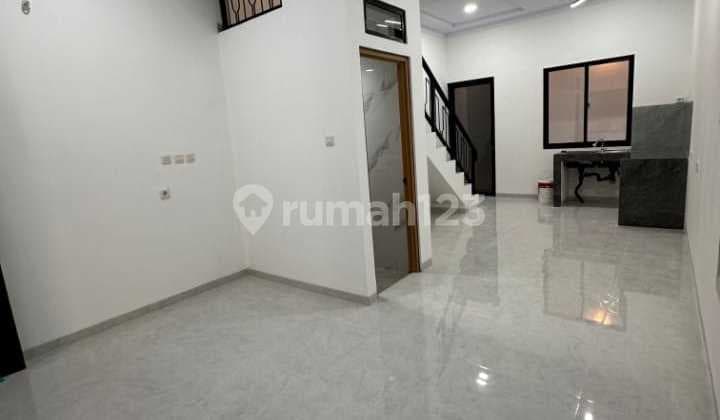 New Ready-to-Occupy House in Tanjung Duren, 3 Floors, Facing Main Road