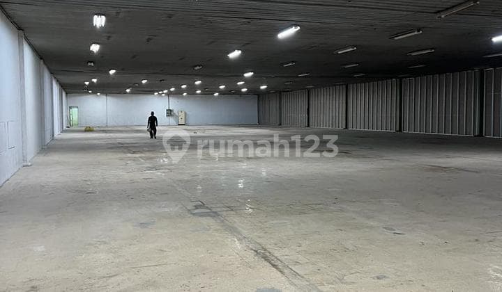 Gudang Bersih Besar Akses Kontainer Siap Pakai Bebas Banjir Di Leuwigajah Cimahi