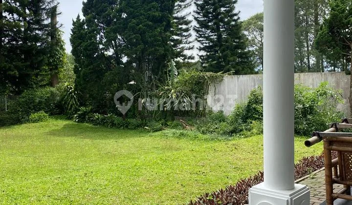 Rumah Dua Lantai Halaman Luas Udara Sejuk Siap Huni Harga Nego Di Lembang Bandung