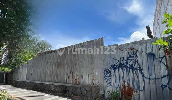 For Rent Commercial Land on Ambengan Road for Southern Business