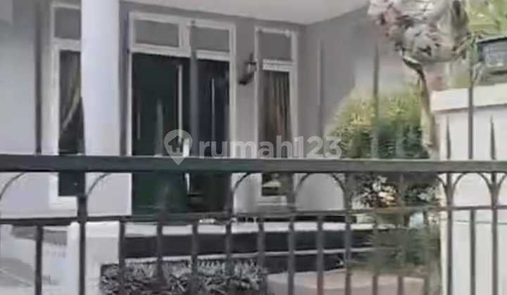 Rumah 2 Lantai Bagus Lokasi Strategis di Modern Hills Tangerang Selatan - Akses Mudah