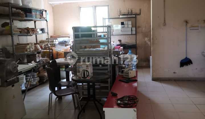 Shop House 2.5 Floors in Taman Cemara Harapan Indah
