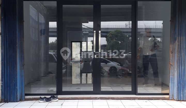 Strategic 3-Story Shop House in Kalimalang Bekasi