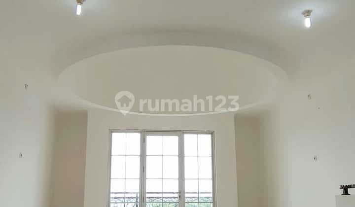 Strategic Business Area Business Opportunity Suitable for Business & Office! 4-Story Shop in Harapan Indah Commercial Center