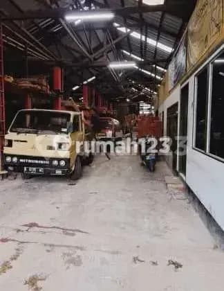 Tanah+Rumah bisa untuk Gudang/Toko Lokasi Super Strategis di Kopo