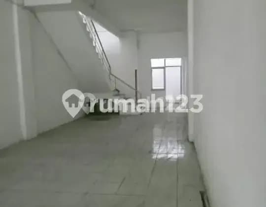 Disewakan Ruko Strategis, Bawa Hoki untuk Usaha Anda di Sukajadi