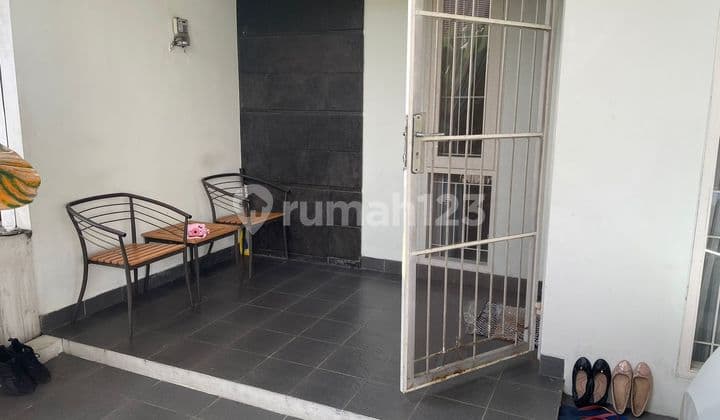 Rumah Bagus, Semi Furnished, Terawat di Cherryfield Buah Batu