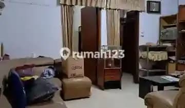 Sell/Rent House in City Center - Suitable Area for Business in Pagarsih