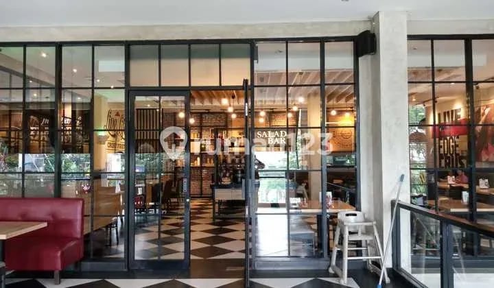 Gedung Tempat Usaha Area Super Ramai di Terusan Jakarta, Antapani