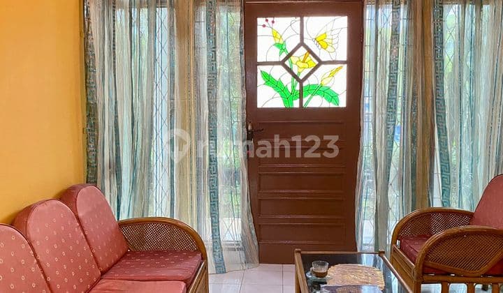 Strategic House in Soekarno Hatta - Equipped with a Beautiful Fish Pond