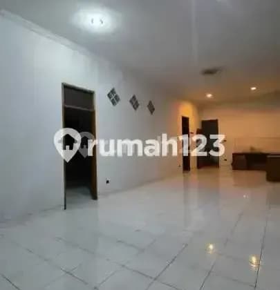 3 Ruko Gandeng Mainroad Kopo - Area Super Ramai Dekat Tol Kopo