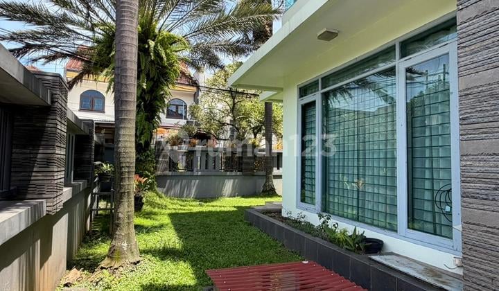 Disewakan Rumah Asri di Tengah Kota Bandung di Area BKR