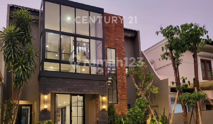 Dijual Rumah 3 Lantai Di Cluster Versailles BSD City