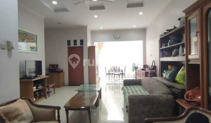 A comfortable and strategically located house for sale in Pesanggrahan, South Jakarta.