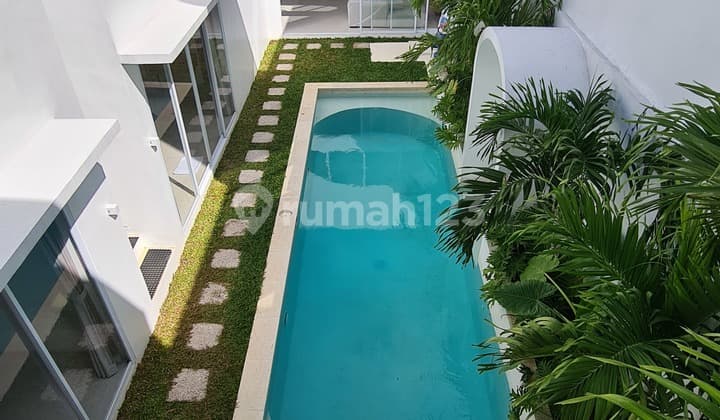 Villa Brand New Mediteranian Luxury Pecatu Ungasan Bali