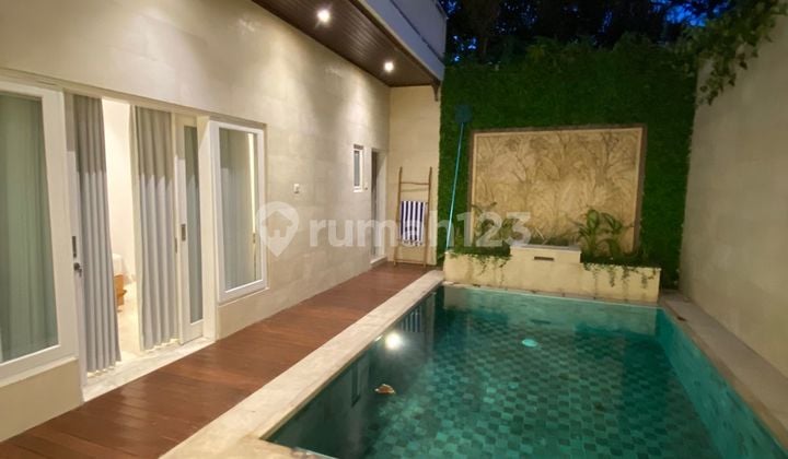 Villa Strategies Modern minimalist Kerobokan Bali